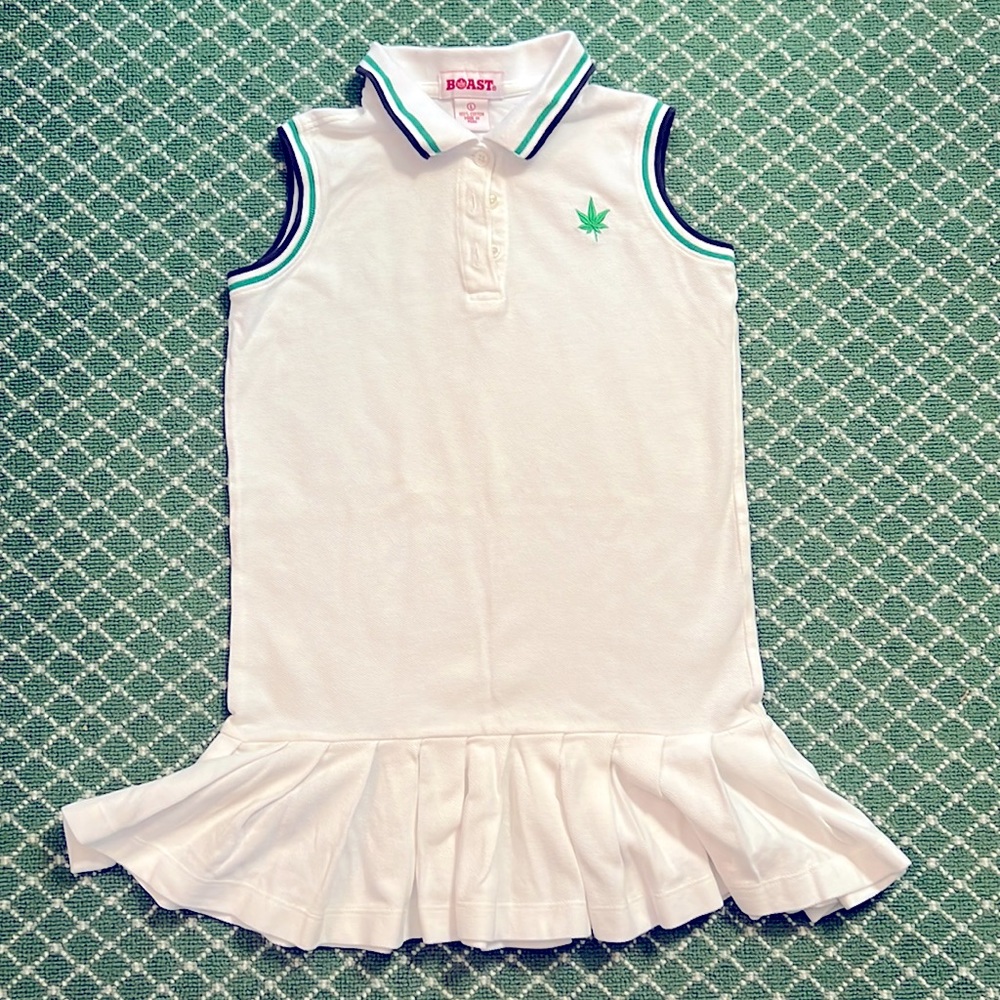Boast kids cotton tennis dress in size L-white with green and blue trim